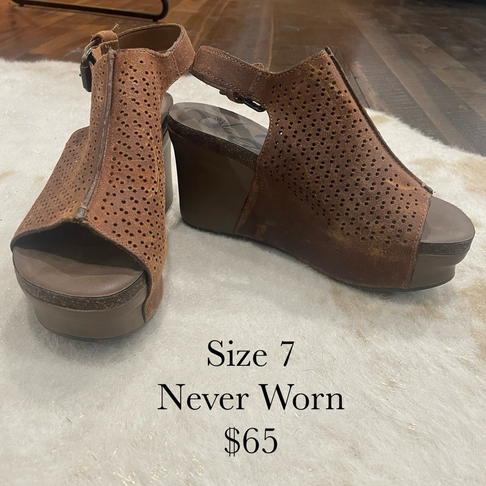 Women's Brown Wedge Sandals